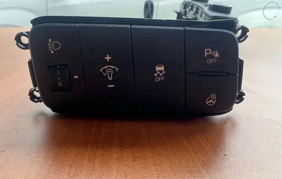 Hyundai i10 Other switches/knobs/shifts 299131553
