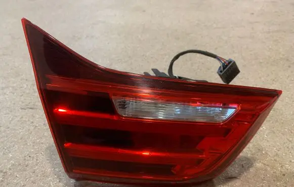 BMW 4 F32 F33 Tailgate rear/tail lights 7296101