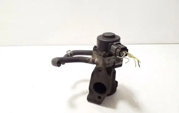 Nissan X-Trail T30 EGR valve