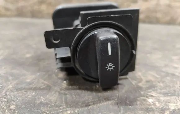 Mercedes-Benz A W169 Light switch 1695451004