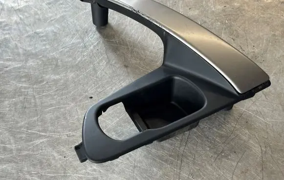 Nissan Qashqai Front door interior handle trim 80950JD000