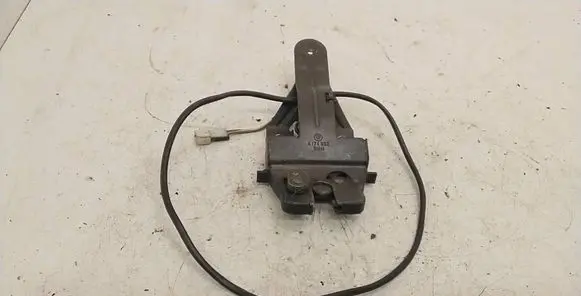 BMW 7 E38 Tailgate/trunk/boot lock/catch/latch 8174853