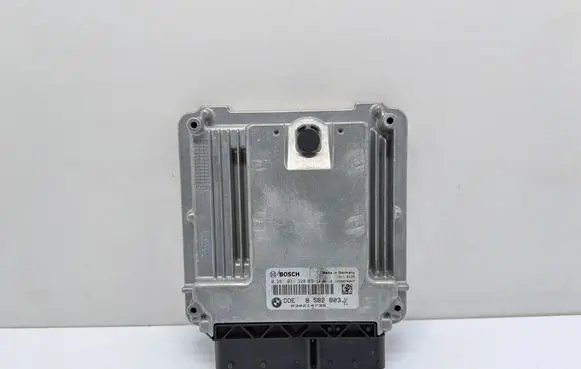BMW X3 F25 Engine control unit/module 8582803