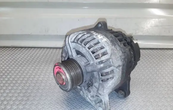 Nissan Tiida C11 Generator/alternator 0124525140 8200728292C
