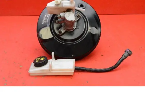 Ford Grand C-MAX Brake booster DV612B195DA