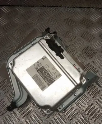 Toyota Yaris Engine control unit/module 896610D071 MB2751002070