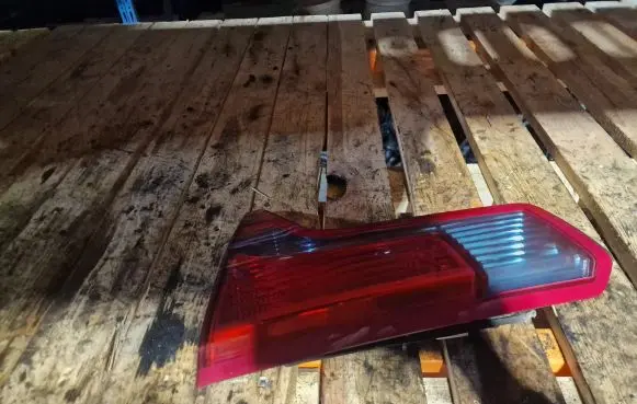 Citroen C5 Tailgate rear/tail lights