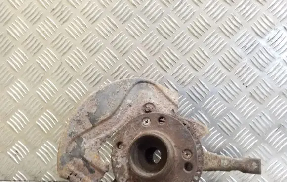 Volkswagen PASSAT B4 Front wheel hub
