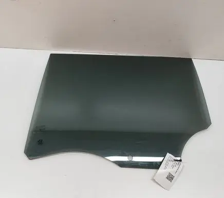 Peugeot 2008 II Rear door window glass 9825589380