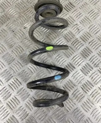 Nissan X-Trail T32 Rear coil spring