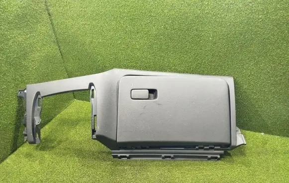 KIA Sportage Glove box 84760R2000 A110373858