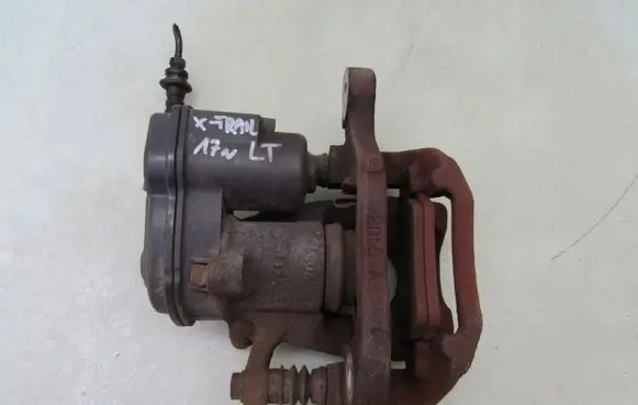 Nissan X-Trail T32 Rear brake caliper 440104CA0A