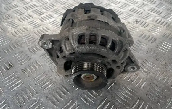 Hyundai i10 Generator/alternator B114V3370A 3730002850 F000BL0105
