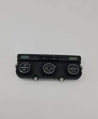 Volkswagen Golf V Climate control unit 74641470 1120553