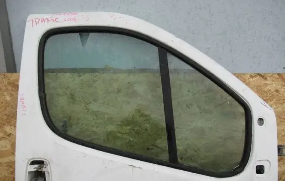 Renault Trafic II (X83) Front door