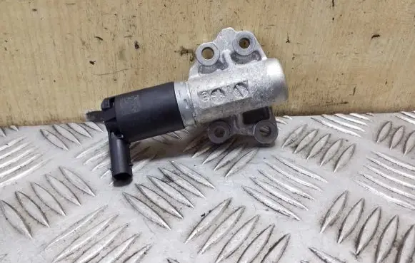 Volvo XC90 Camshaft vanos timing valve 31480440