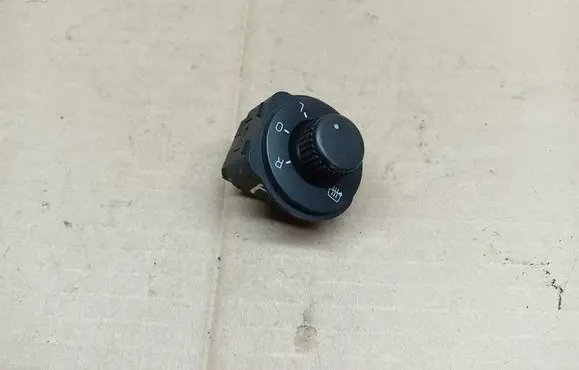 Skoda Fabia Mk3 (NJ) Wing mirror switch 5JC959565