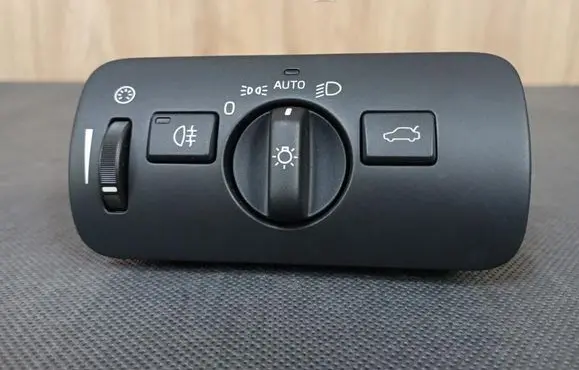 Volvo V40 Cross country Light switch 30739424