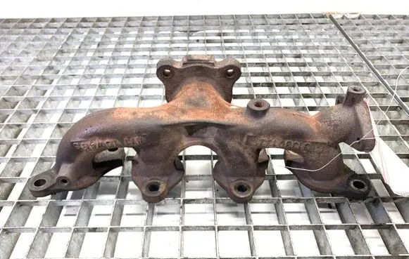 Volvo V40 Exhaust manifold 31380132