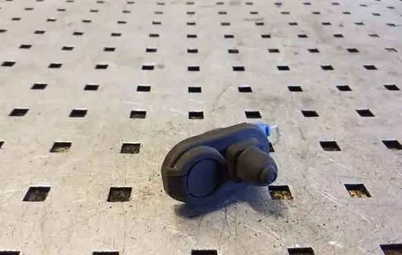 Honda CR-V Front door sensor 
