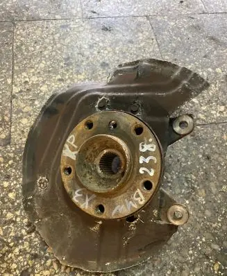 BMW X3 E83 Front wheel hub