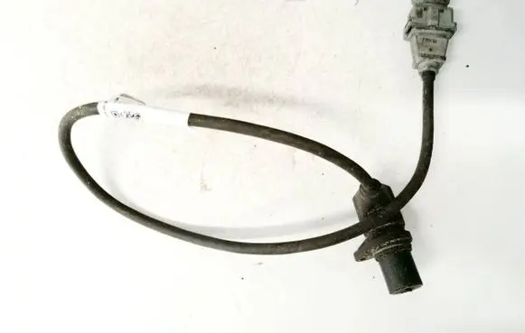 Audi A4 S4 B5 8D Crankshaft position sensor 050908433