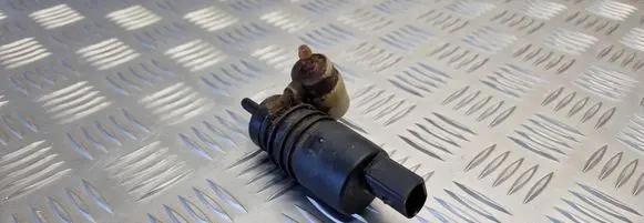 Skoda Fabia Mk1 (6Y) Windscreen/windshield washer pump