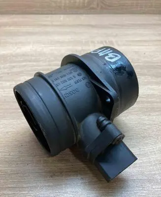 Volkswagen PASSAT B6 Mass air flow meter 074906461B 0281002461