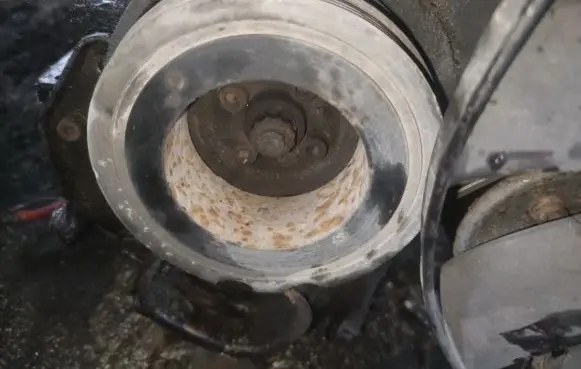 Audi A4 S4 B5 8D Crankshaft pulley