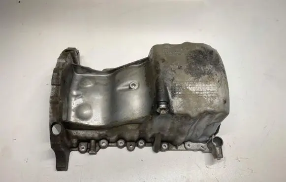 Jaguar XE Oil sump G4D3-6706-AC