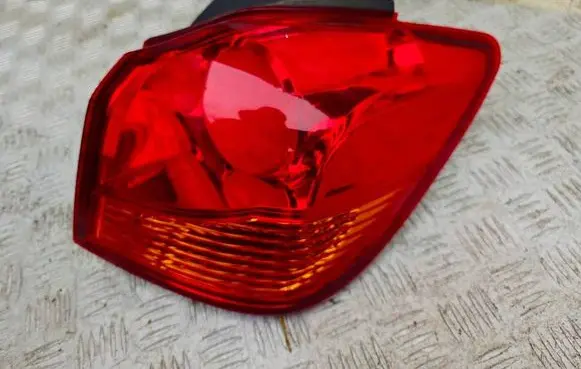 Mitsubishi ASX Rear/tail lights P9372 P9374