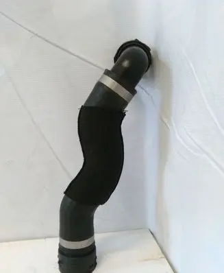 Audi Q7 4M Engine coolant pipe/hose 4M0122055AG 147506