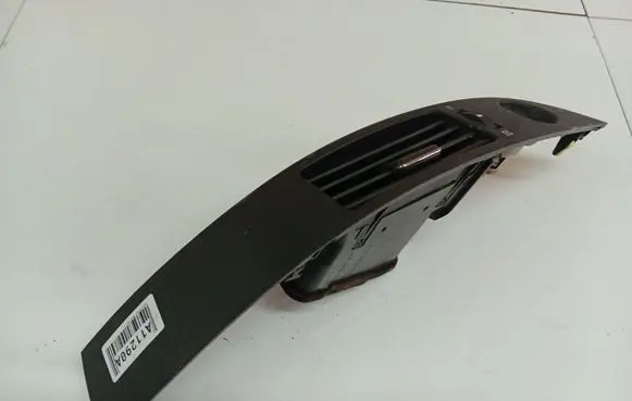 Toyota Corolla Verso AR10 Dash center air vent grill 6556444010