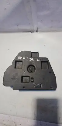 BMW 5 E39 Tail light bulb cover holder 14603502 8363565