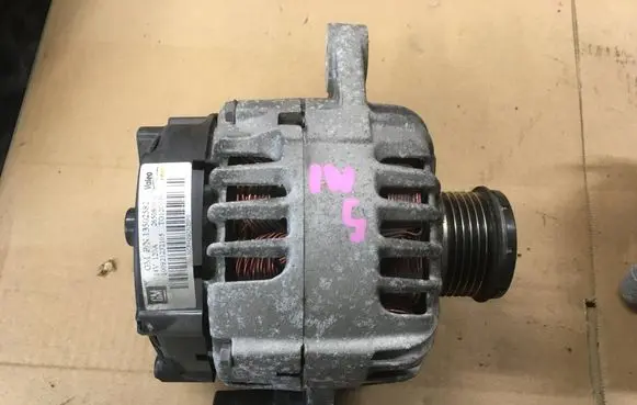 Opel Insignia A Generator/alternator 13502582 2650800A 100921232105