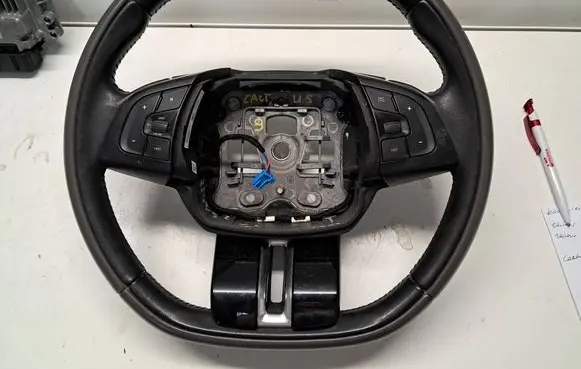 Citroen C4 Cactus Steering wheel