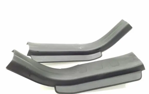 Suzuki Grand Vitara II Rear sill trim cover 7617065J0 7618065J0