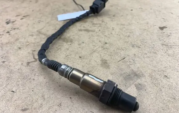 BMW 5 E60 E61 Lambda probe sensor 7791600 13627791600 13627790116