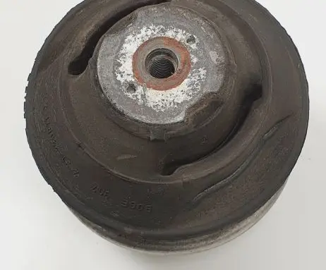 Mercedes-Benz 190 W201 Engine mount vacuum valve 2012403917