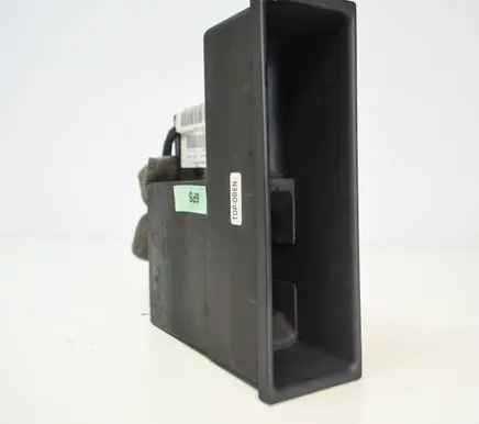 Audi A3 S3 8P Other devices 8E0857925G