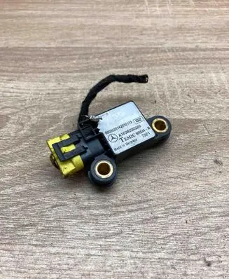 Mercedes-Benz ML W163 Airbag deployment crash/impact sensor A1638200226
