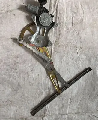 Toyota Prius (XW20) Rear door window regulator with motor 8572035140 2621002340