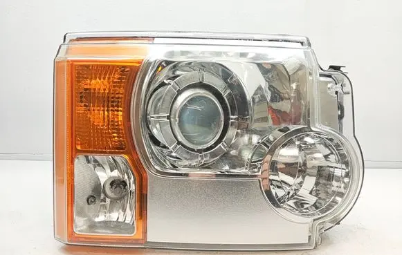 Land Rover Discovery 3 - LR3 Headlight/headlamp XBC500102 H242BRAD
