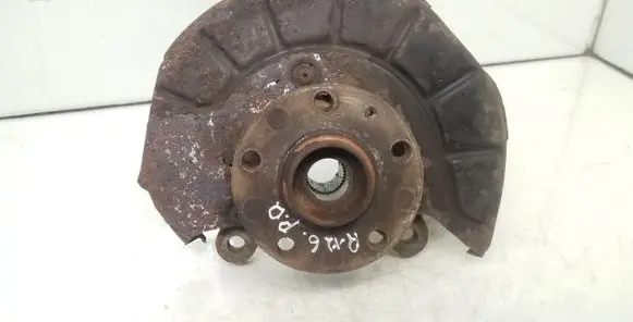 Volkswagen Touran I Front wheel hub spindle knuckle