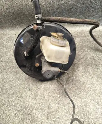 BMW 5 E34 Brake booster