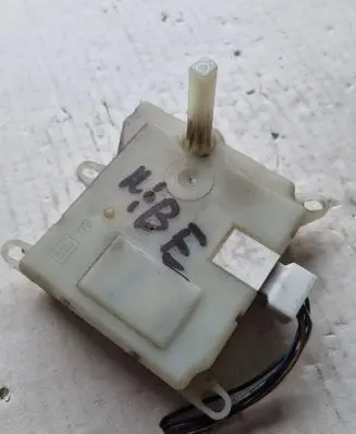 Mercedes-Benz E W210 Other relay 026B25472 95NW19E616RA
