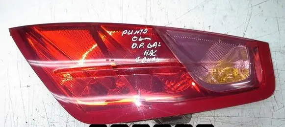 Fiat Punto (188) Rear/tail lights 27480202 51701590