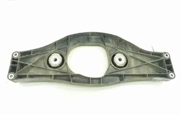 Mercedes-Benz S W222 Rear differential/diff mount bracket A2223520000