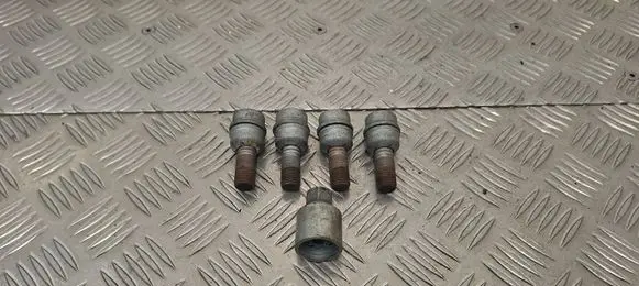 Audi Q5 SQ5 FY Anti-theft wheel nuts and lock