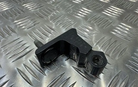Audi Q3 F3 Rear door upper hinge 8v0833404e